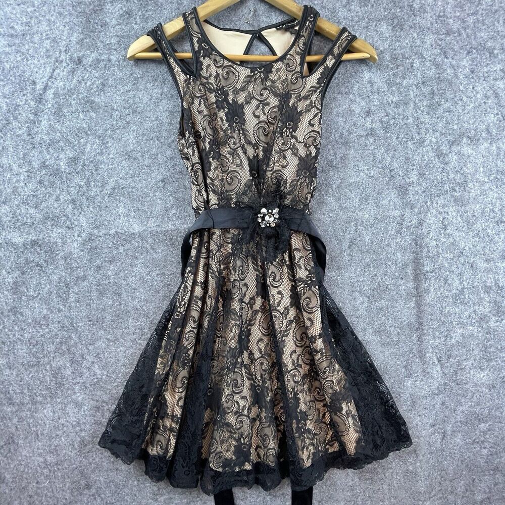 City Triangles Dress Womens 1 Black 90s Y2K Glam Goth Girly Flirty Romantic